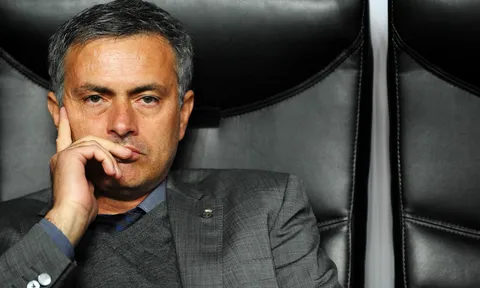 Dẹp Lukaku đi, Mourinho hãy nghĩ về tam tấu MIR