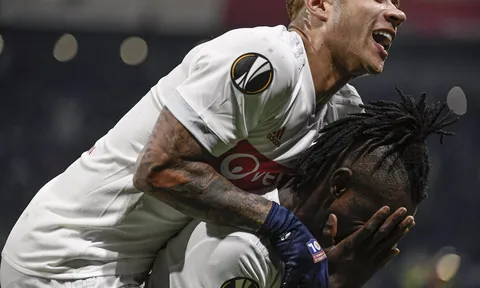 Depay chói sáng trong ngày tiễn Everton khỏi Europa League