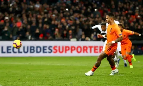 Depay sút panenka, Cơn lốc da cam cuốn phăng nhà ĐKVĐ thế giới