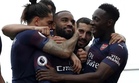 Deschamps nói gì khi thẳng tay loại người hùng Arsenal khỏi tuyển Pháp?