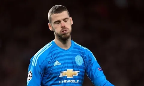 Sốc! De Gea, Lindelof phản ứng khó tin với phóng viên sau thất bại PSG