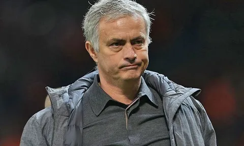 Didier Deschamps tin Jose Mourinho sẽ đến PSG