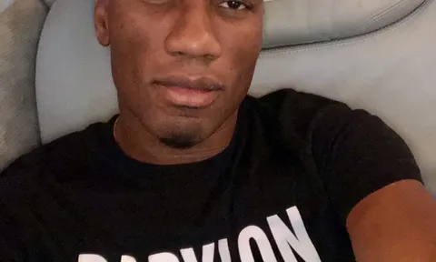 Didier Drogba gây sốc với diện mạo mới toanh