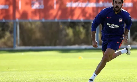 Diego Costa căng thẳng trong cơn bão chỉ trích