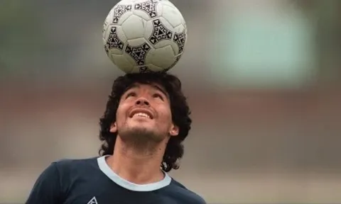 Diego Maradona và 10 siêu phẩm đỉnh cao
