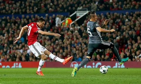 Điểm nhấn Man Utd 2-0 Benfica: Pháo đài OTF và những đứa trẻ của Mourinho