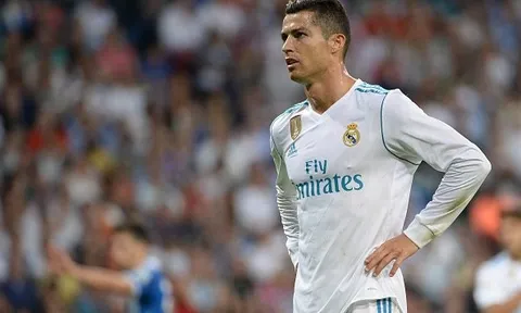 Điểm tin chiều 02/10: Ronaldo sút cực tệ, bác sỹ muốn Ibra kiên nhẫn