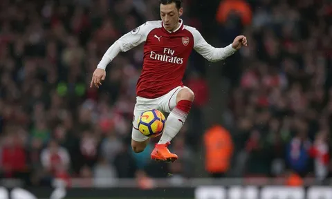 Điểm tin chiều 23/11: Ozil có bến đỗ mới, sao Real gặp nguy