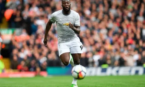 Điểm tin sáng 15/10: Mourinho công kích Klopp; Lukaku tàng hình trước Liverpool