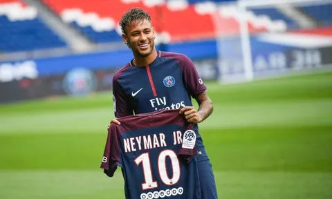 Điểm tin sáng 16/10: Messi bất mãn với HLV Valverde, Neymar lại khiến Barca 'nóng mặt'