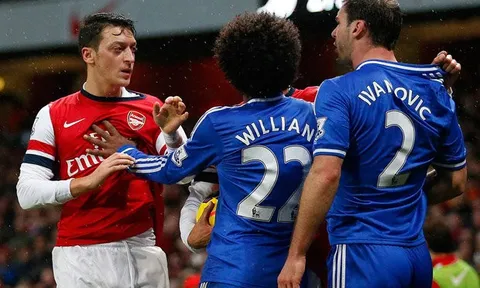 Điểm tin tối 15/12: Man Utd bỏ Ozil, mua Willian