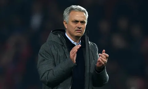 Điểm tin tối 22/10: Tottenham sẽ vô địch; Mourinho mắc sai lầm lớn