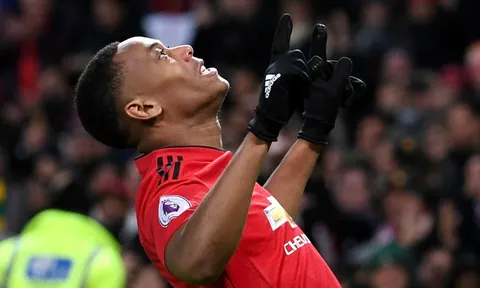 Điểm tin tối 30/10: Điểm yếu chết người của Martial; Lopetegui 'trúng đậm'