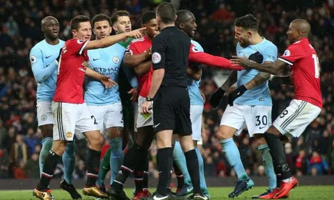 DIỄN BIẾN ẩu đả M.U - Man City: Choảng nhau như phim Hollywood