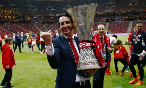 Điều gì đang chờ đợi Arsenal và Chelsea ở vòng bảng Europa League