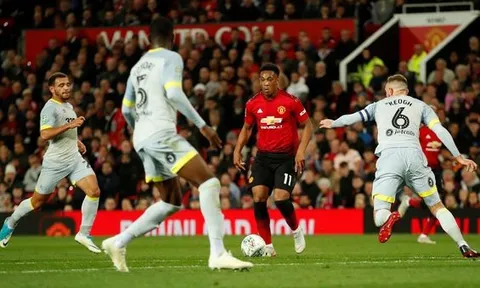 "Điều tệ nhất là Martial chơi hay vẫn phải dự bị cho Sanchez"