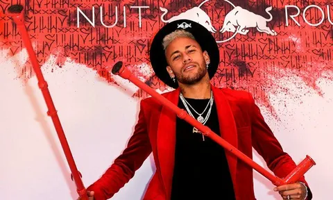 Dính chấn thương nặng, Neymar vẫn tổ chức mừng sinh nhật cực độc