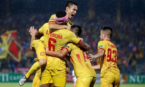 Cầu thủ phải vay tiền chi tiêu, Nam Định sẵn sàng bỏ V-League