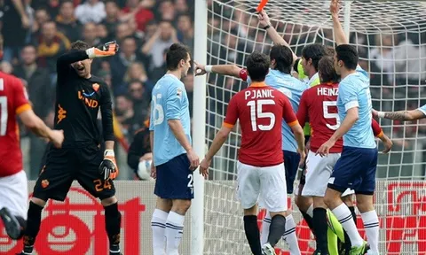 Độ máu lửa của một trận derby Roma