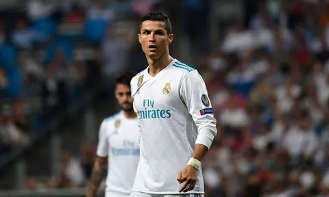 Đội hình khủng nhất trong FIFA 18: Real, Barca thống trị