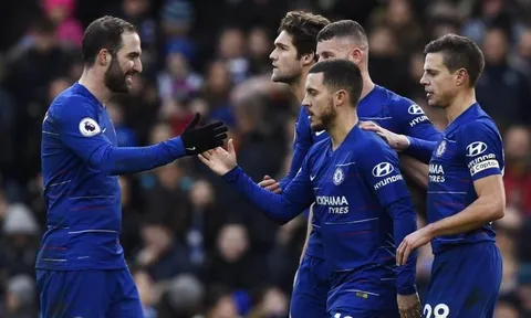 Đội hình xuất sắc nhất vòng 25 Premier League: Cuộc chơi của số 9