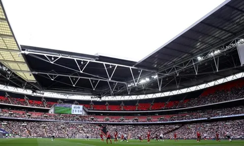 Đổi ngày đấu, Tottenham từ chối bồi thường cho Man City