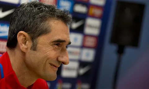 Đối thoại Valverde: Messi và Suarez còn chưa chắc đá chính