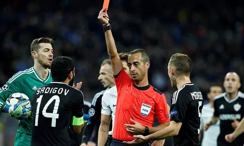 Đội trưởng Qarabag khóc hận sau "tai nạn cuộc đời"