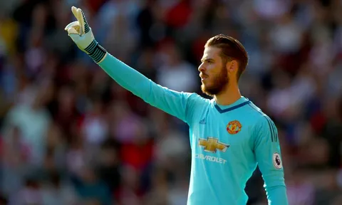 Đồng đội ngả mũ thán phục trước David de Gea