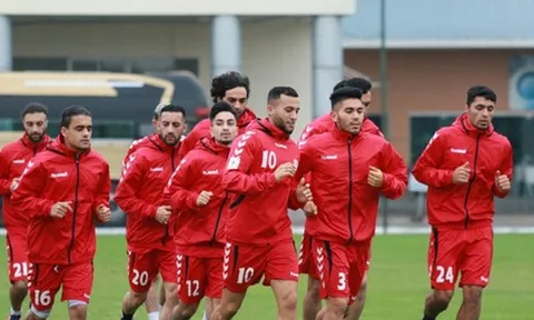 ĐT Afghanistan sử dụng cả thầy giáo chuẩn bị đấu ĐT Việt Nam