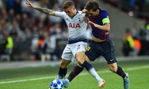 Dư âm chiến thắng Barca: Messi "hồi xuân", Gà trống đầu hàng ở Champions League?