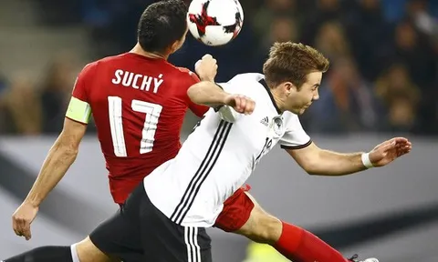 Anh, Đức khẽ chạm vào vé World Cup