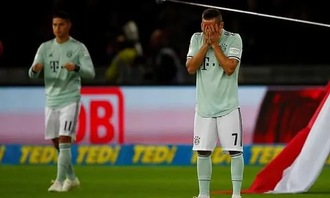 Đụng độ khắc tinh, Bayern Munich lần đầu nếm mùi thất bại