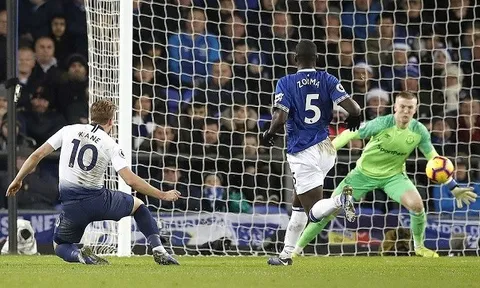 Được người cũ Chelsea tiếp sức, Tottenham giờ chỉ cách Man City 2 điểm