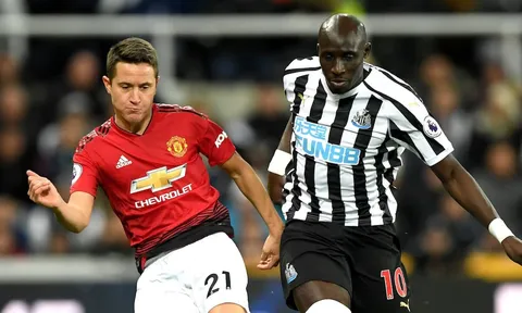 Được tiến cử làm đội trưởng Man Utd, Herrera phản ứng thế nào?