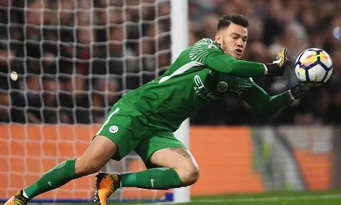 Ederson Moraes, mảnh ghép quan trọng trong kế hoạch xưng bá của Pep Guardiola