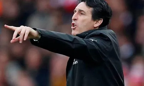 Emery gây sốc với phát biểu về Mesut Ozil sau trận thắng Tottenham
