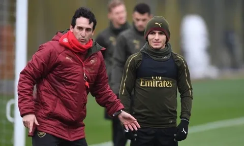 Emery gửi thông điệp đanh thép đến 'quái thú' bị giam trên ghế dự bị