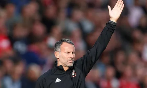 Eriksen quá xuất sắc khiến Ryan Giggs cũng phải giơ tay "chào thua"