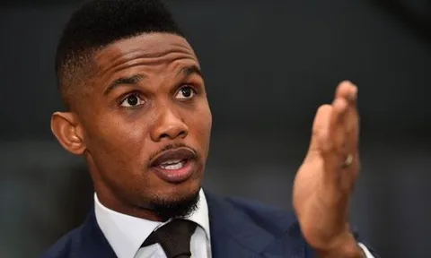 Eto’o lại đau đầu vì... con rơi