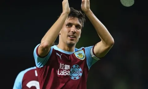 Europa League: Chiến thắng nghẹt thở, Burnley hiện thực hóa "giấc mơ" châu Âu