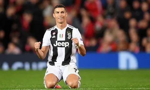 "Làm sao mà Real Madrid lại bán Ronaldo với giá 100 triệu euro?"