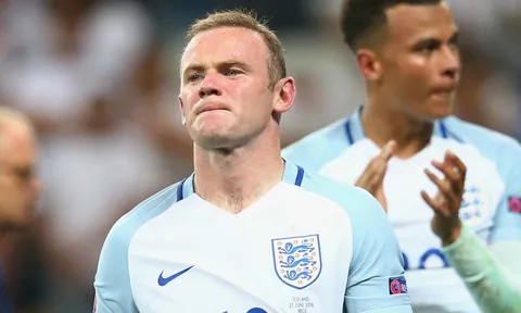 FA không thể tổ chức trận tri ân cho Rooney