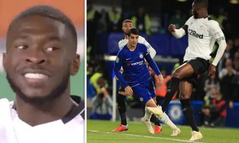 Sao 'cho mượn' mỉm cười sau khi phản lưới giúp Chelsea mở tỉ số