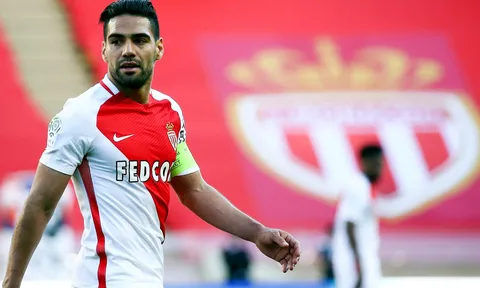 Radamel Falcao-Nỗi khổ của chàng vedette bất đắc dĩ