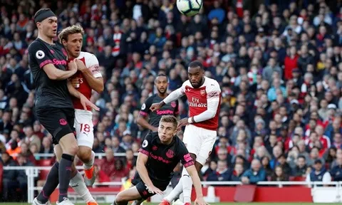 Fan Arsenal 'dậy sóng' với pha cứa lòng mẫu mực của Lacazette