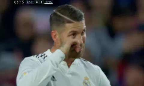 Fan Barca phấn khích vì biểu cảm của Ramos sau bàn thua thứ 4