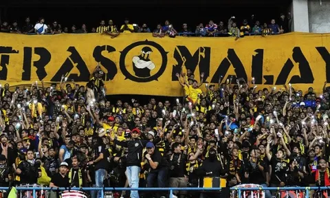 Nhiễu loạn thông tin, fan Malaysia cười nhạo CĐV Việt Nam vì "Ultras Malaya"