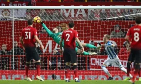 Fan Man Utd: "Để cậu ấy chơi với Koulibaly, De Gea sẽ giữ sạch lưới"