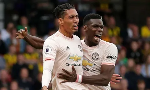 Fan Man Utd phát cuồng với màn trình diễn của "trung vệ xuất sắc nhất thế giới"